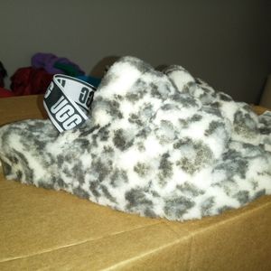 Ugg slippers size 9